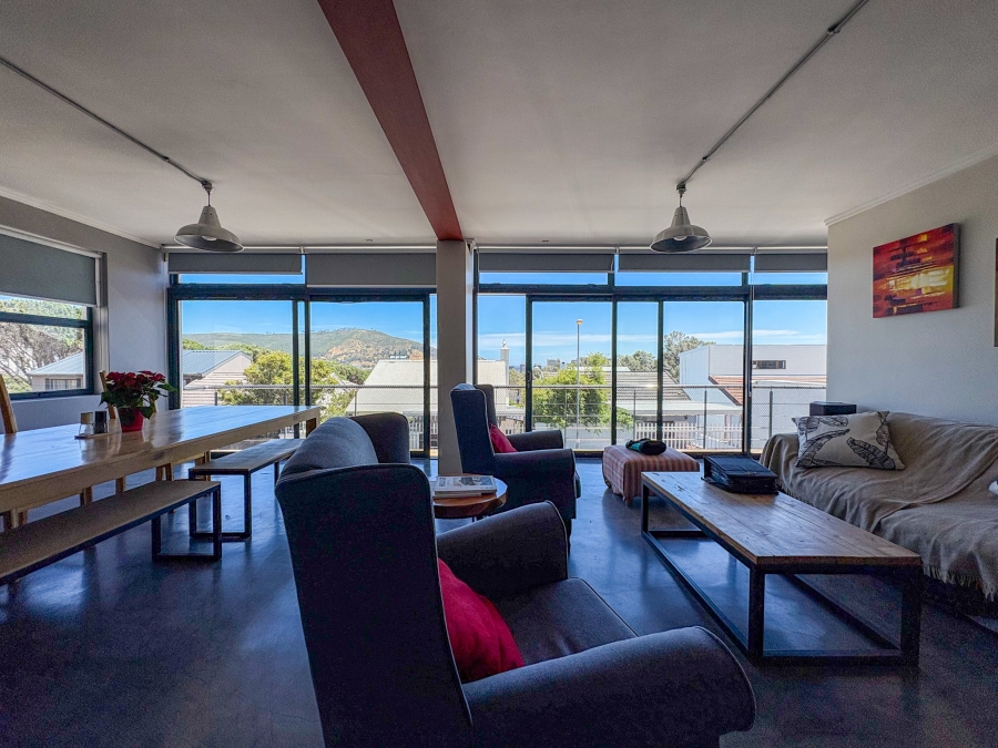 3 Bedroom Property for Sale in Vredehoek Western Cape